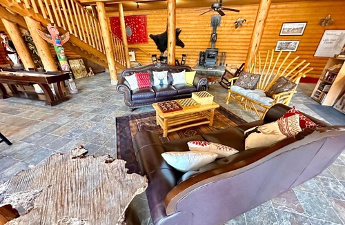 Lolo Cabin | The Lodge at Lolo Hot Springs