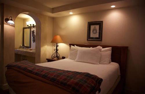 Williams Hotel | The Lodge on Route 66