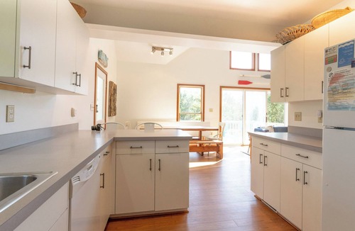 Ocracoke House | The Lost Puppy: Dog friendly home in Jackson Dunes