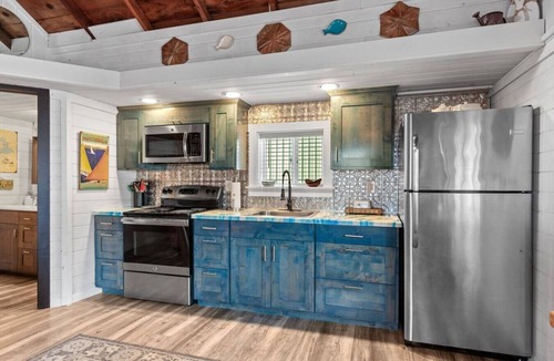 Bayview Boat Rental | The Love Shack on Lake Pend Oreille