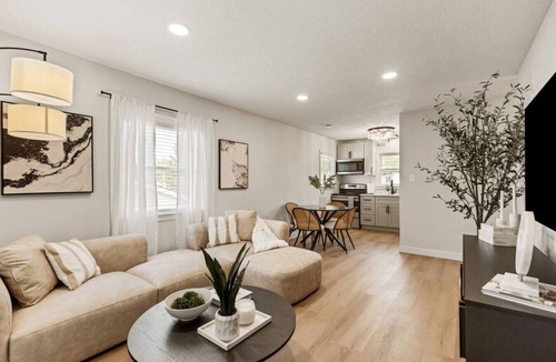 Grove City Apartment | The Luxury Haus on Broadway