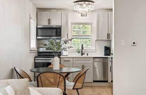 Grove City Apartment | The Luxury Haus on Broadway