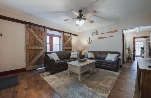 Lakeside House | The Marblehead Inn - Keepers