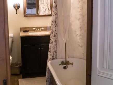 St. George Bed & Breakfast | The Mulberry Inn -An Historic Bed and Breakfast