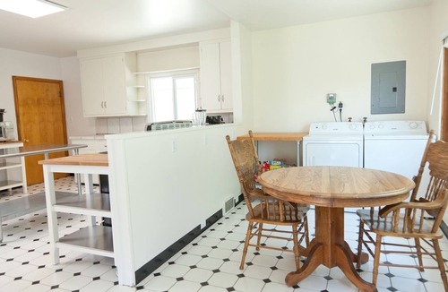 Ferron House | The Nielsen House Main Partn