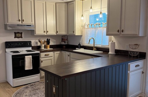 Kilmarnock House | The Nook in Kilmarnock Va 3 bedroom