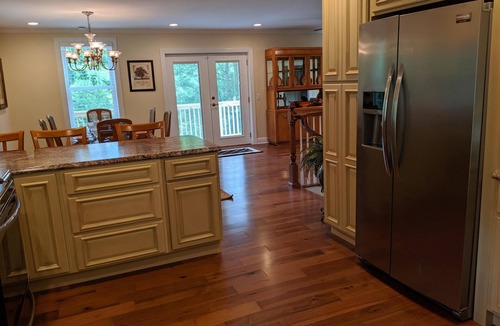 Sloans Valley House | The Omega Retreat: Charm Meets Forest Tranquility on the Cumberland River