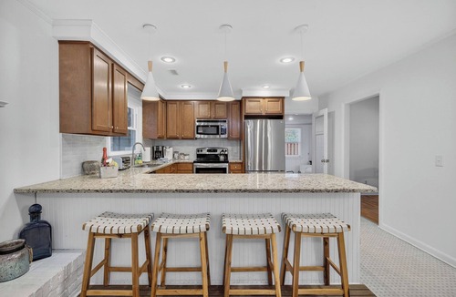 Wilmington House | The Oriole | Dog-Friendly | Game Room Near Wrightsville Beach & UNCW