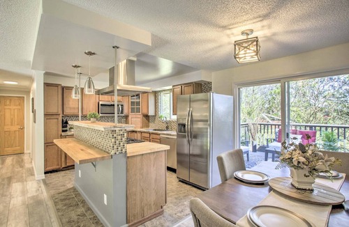 Nine Mile Falls Apartment | The Overlook Gem: Stunning Views & Serenity Awaits