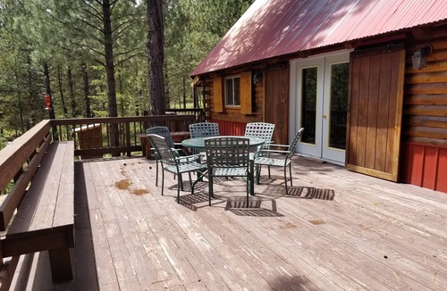 Cascade Cabin | The Pine Nut Sanctuary - Serene Mountain Stay