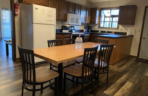 Apple Valley Condo | The Pines of Apple Valley. 31 Beautiful Vacation Cabins.