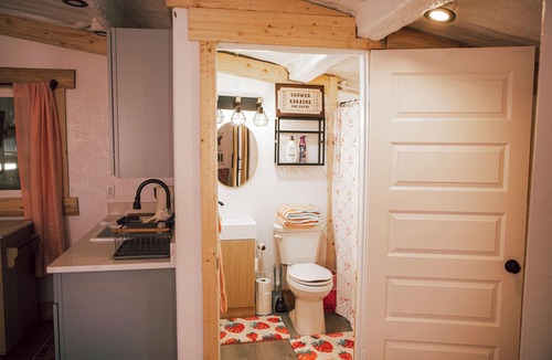 Nephi House | The Pink Hayloft