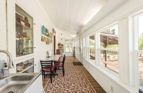 Willcox House | The Pioneer House | Summer Cottage in Willcox