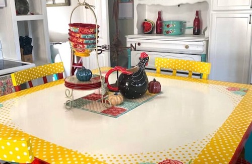 Price Cottage | The Polka Dot Cottage: A cute 1950`s vibe