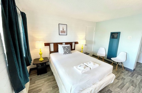 Seligman Hotel | The Postcard Motel