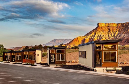 Virgin Apartment | The Riv at Zion