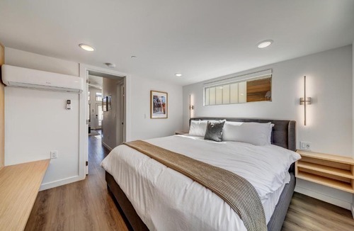 Virgin Apartment | The Riv at Zion
