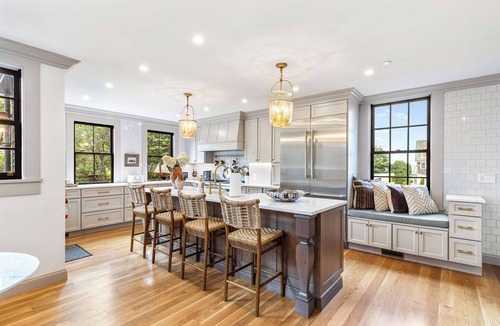 Newport House | The Royce on Pelham - Luxury Family Estate