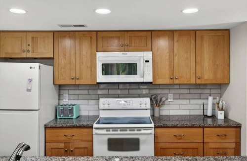Ocean Ridge Apartment | The Salty Egret - Free Pool Pass