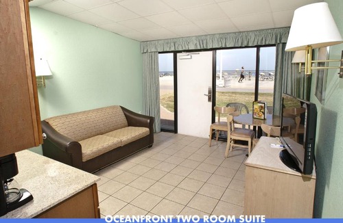 Northeast Virginia Beach Hotel | The Schooner Inn