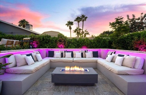 South Scottsdale House | The Scottsdale Diamond - Luxury Custom Designed Oasis 16+Guests 10 beds, 4 baths