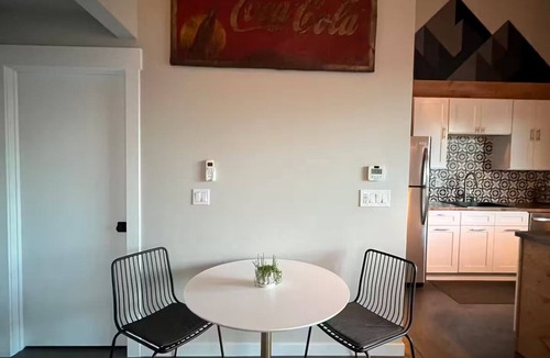 Spokane House | The Shop on Cherry-private hot tub! 8 minutes to downtown in semi-rural area