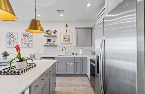 Washington Fields Condo | The Show House - *Brand New Listing!*