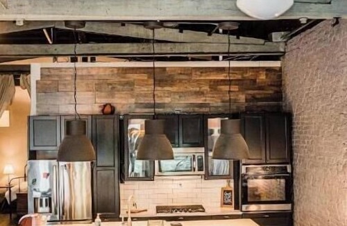 Richmond Apartment | THE STARR LOFT- Earlham, IUEast, Historic District