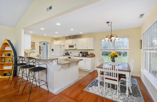 Captain's Cove House | The Sweets Spot by Seaside Vacations & Sales