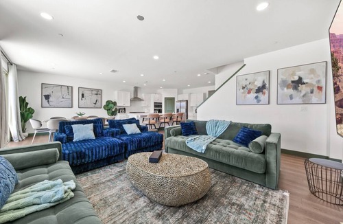 Coachella House | The TWINS: 18 Bedroom/10Bath/Sleeps 40+/LazyRiver/Pickleball/GameRoom