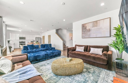 Coachella House | The TWINS: 18 Bedroom/10Bath/Sleeps 40+/LazyRiver/Pickleball/GameRoom