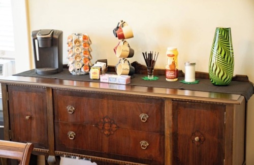 Delphos Apartment | THE VICTORIAN GUESTHOUSE BED & BREAKFAST - Room 6