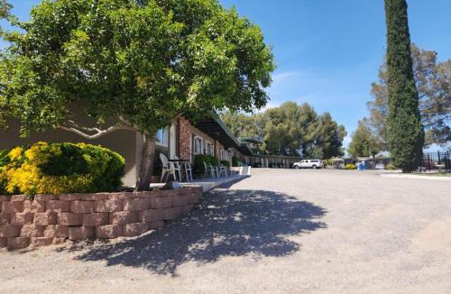 Cottonwood Hotel | The View Motel