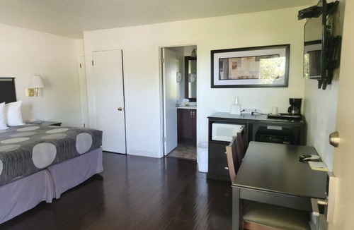 Cottonwood Hotel | The View Motel