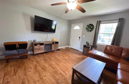 Stanton Apartment | The Wanderers Nest I Cozy 2BR I 15m to RRG I Wi-Fi