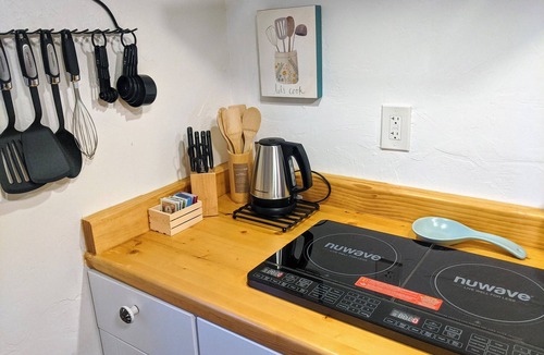 Campus Farm Apartment | The Warren Casita - with your comfort in mind