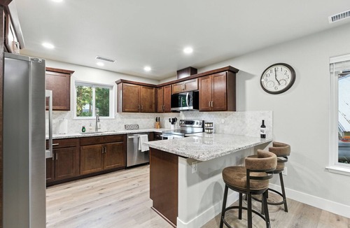 West Village Apartment | The White House | Unit 2