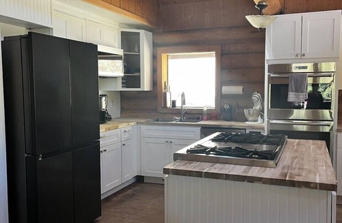 Greer Cabin | The Wildflower Cabin in Greer
