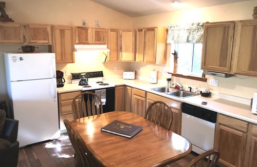 Lake George House | This is your mountain getaway!