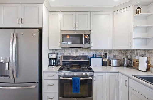 Orchard Homes House | This sunny farmhouse boasts plenty of space for gathering and enjoying all Missoula and the surrounding area has to offer. Whether it's the local charm of downtown or Montana's outdoors you're looking to enjoy it's the perfect homebase.
