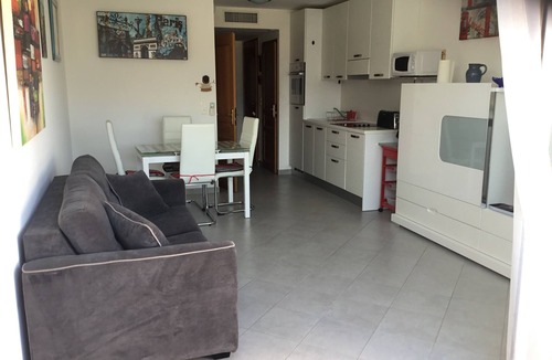 Calvi Apartment | THIS T2 OF ALL COMFORT AND WELL LOCATED CAN ONLY SEDUCE YOU