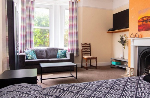 Shirley House | Thornbury Guest House Room 1