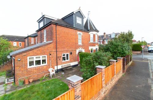 Shirley House | Thornbury Guest House Room 8