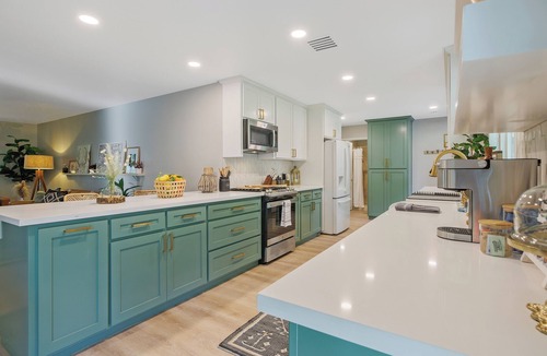 Three Rivers House | Three Oaks - Perfectly designed nature escape!