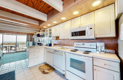 Midtown Ocean City House | Three-Story Oceanfront Townhouse w/Private Deck, Great Views, Central A/C