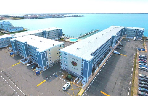 Midtown Ocean City Condo | Thunder Island 141D-Baywater 39th St, Free WiFi, Pool, Elev, W/D, AC