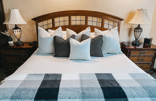Flagstaff Cabin | Timberloft Luxury Lodge, HOT TUB , GOLF COURSE views, secluded & private