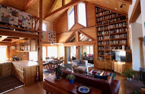 Torrey House | Tiny Creek Retreat