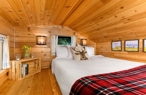 Kerns Hotel | Tiny Digs - Hotel of Tiny Houses