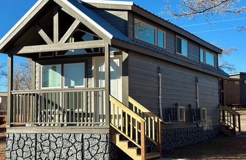 Page Cabin | Tiny Home King Room #17A